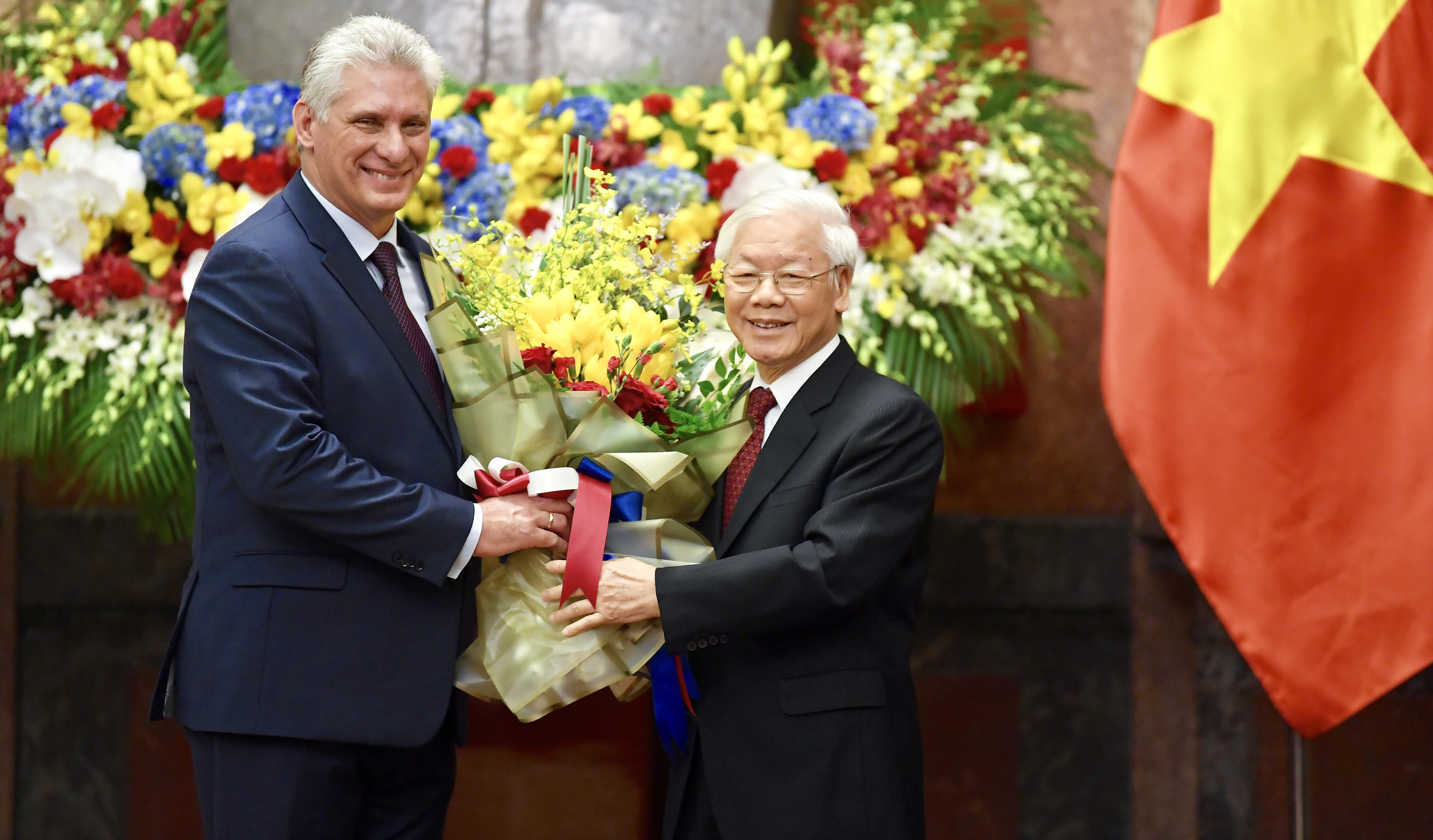 Lãnh đạo nước ta đón, tiếp, hội đàm, hội kiến Chủ tịch Hội đồng Nhà nước và Hội đồng Bộ trưởng Cộng hòa Cuba